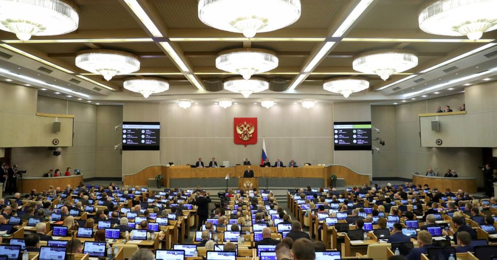 Russian parliament demands Putin recognize separatist regions of eastern Ukraine