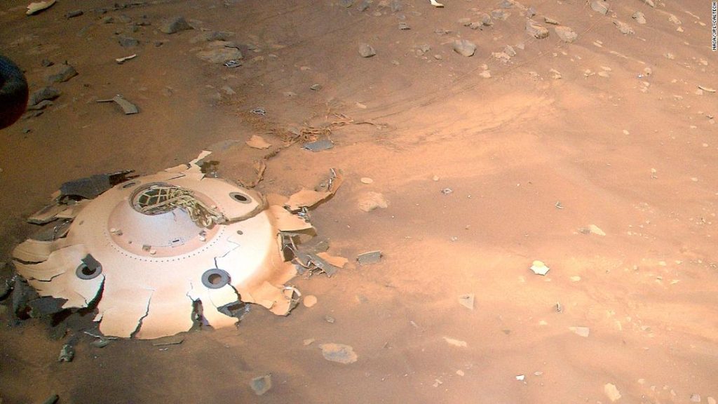 An ingenious helicopter takes pictures of the debris field on Mars