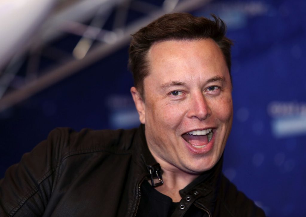 Elon Musk hosts AMA Town Hall on Twitter