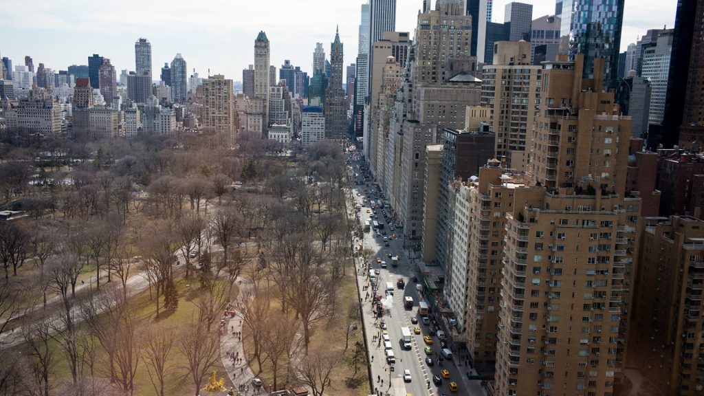 Residential sales in Manhattan reached .3 billion in the first quarter