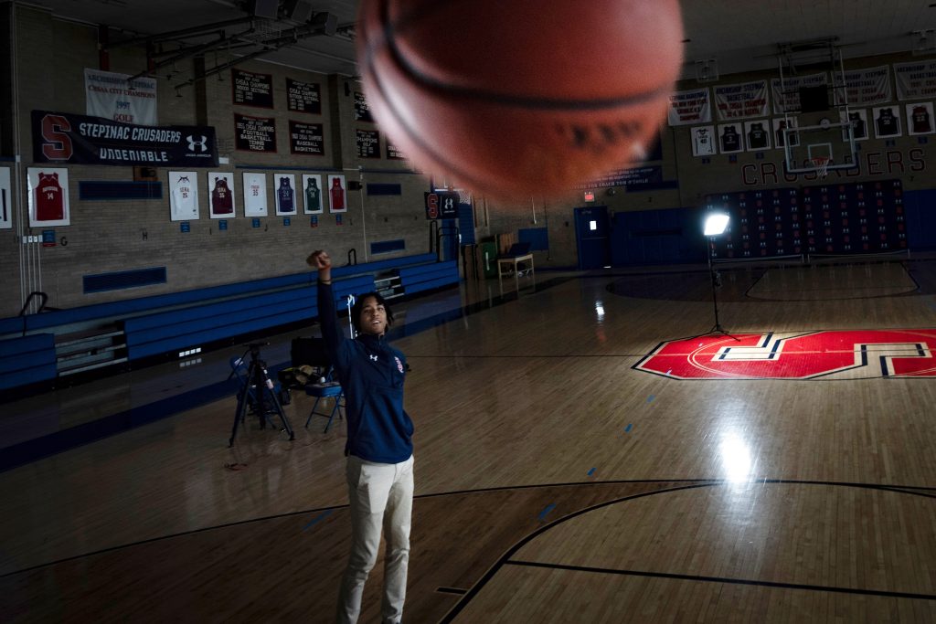 High school athletes start making money from marketing deals after NCAA decision