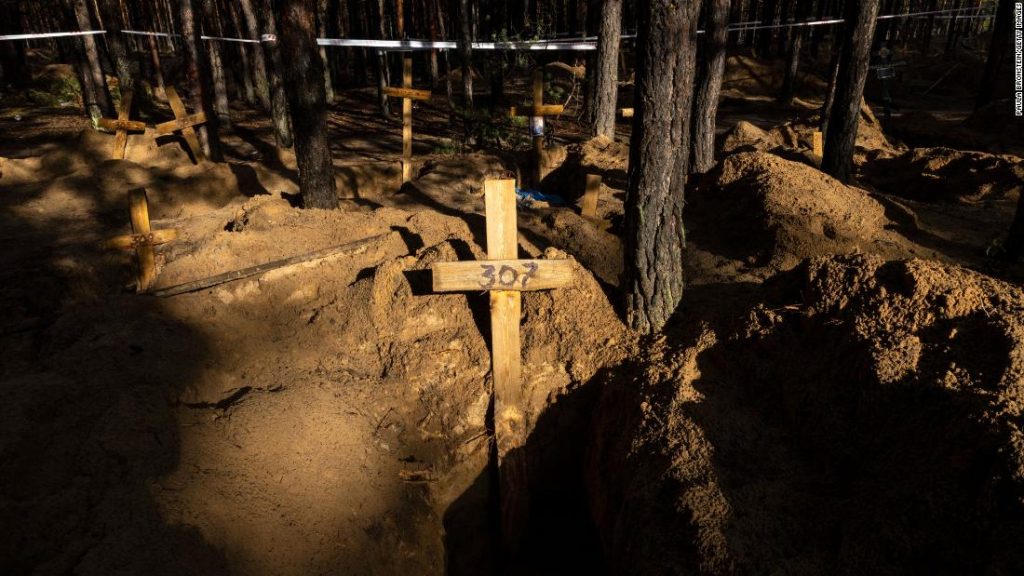 Mass burial site in Izium: signs of torture and mutilation of corpses