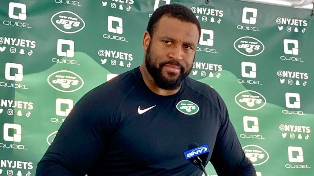 New York Jets LT Duane Brown in opener with a shoulder injury, could head for IR