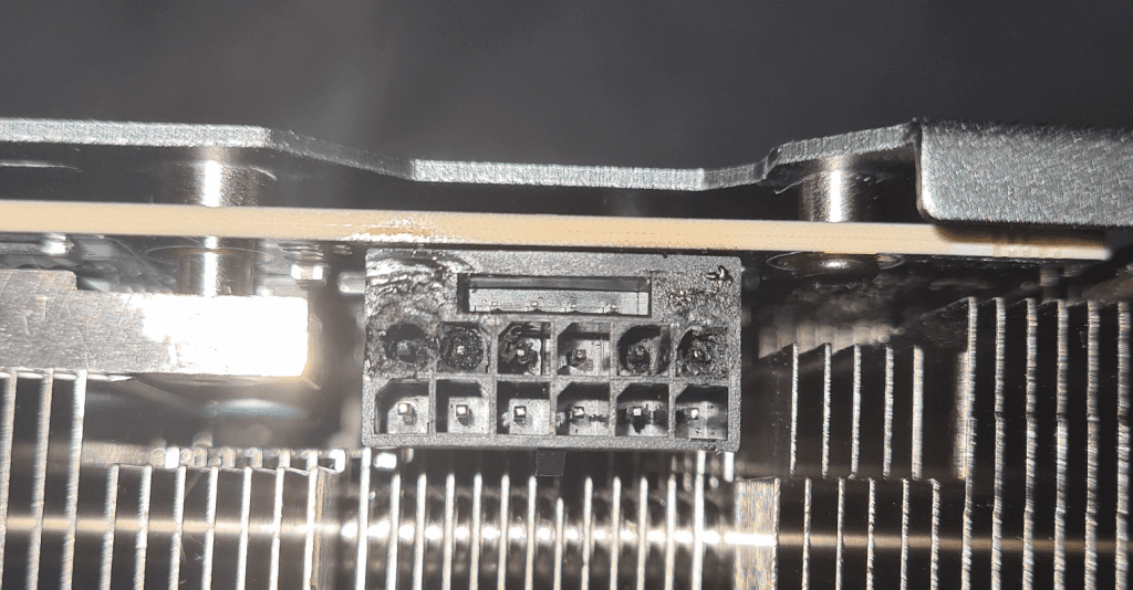 The 16-pin NVIDIA connector on the GeForce RTX 4090 graphics card burns and melts the cable and socket