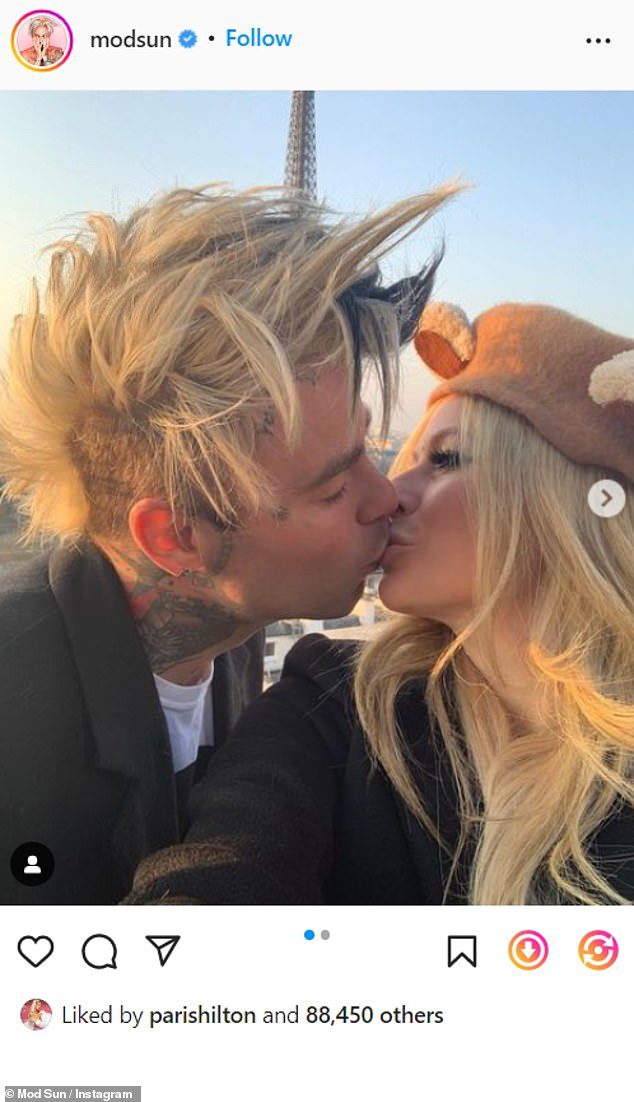 Her great love: Avril in the photo with her fiancé Maud Sun