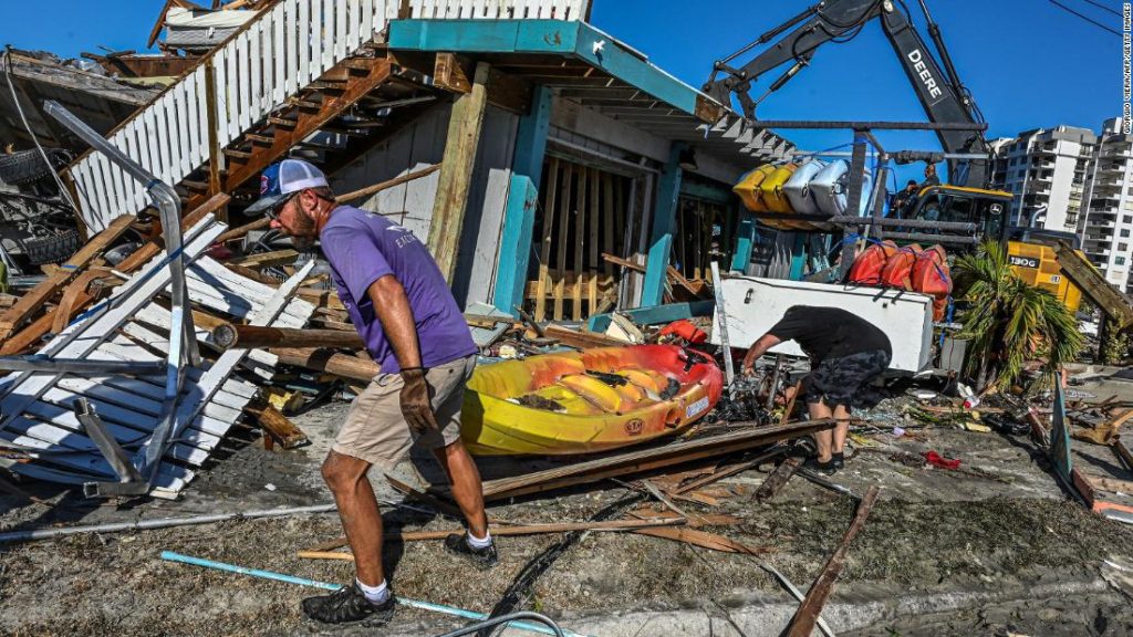 Ian’s recovery efforts continue in Florida and Carolina