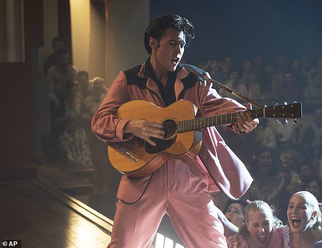 Becoming Elvis: Butler had a year and a half to prepare for the role.  At this time, not only would Elvis be the 'only thing' Austin thought about, but he would also speak in his own voice.
