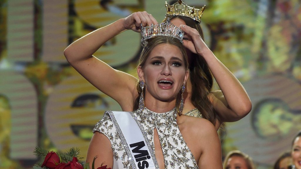 Miss America 2023 winner, Miss Wisconsin Grace Stank, reflects on her shocking win: 'Just an absolute mess'